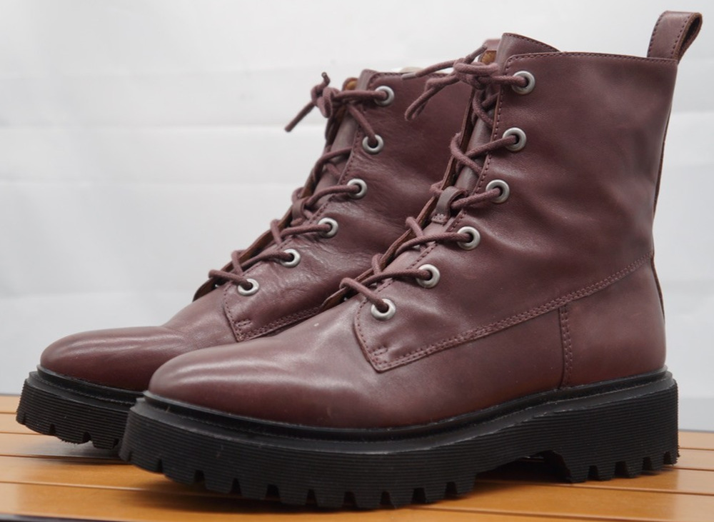 Madewell The Rayna Lace-Up Boot in Leather in Brown Size 9.5